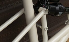 Cadre EGERIE enduro tout suspendu sur mesure en acier fabriqué en France