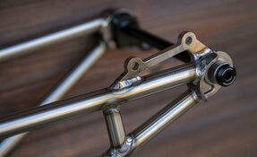 Cadre VTT Enduro en acier inoxydable Reynolds 921 fabriqué en France