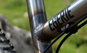 Cadre VTT en Crmo 4130 25CD4 fabriqué en France - hardtail endurigide enduro