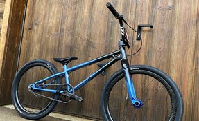 BMX Race Cruiser 24 sur mesure en acier fabriqué en France