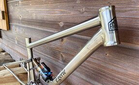 Cadre VTT Egerie tout suspendu en Titane et INOX Columbus XCR