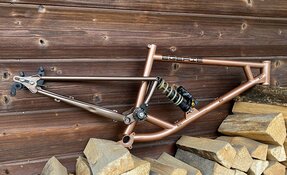 Cadre VTT High Pivot 180mm de débattement fabriqué en France