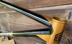 Cadre XC crosscountry en acier Fabriqué en France - Tubes Columbus et Dedacciai