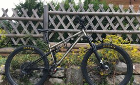 Cadre VTT Enduro 160mm en acier et sur mesure - Columbus Zona