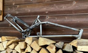 Cadre VTT Descente façon "SUNN RADICAL PLUS 1999" - brut sans peinture