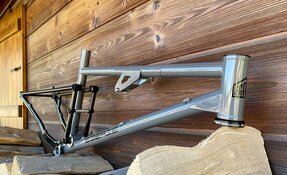 Cadre VTT tout suspendu Enduro 160mm en acier et sur mesure - Reynolds et (…)