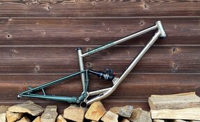 Cadre ALL MOUNTAIN ENDURO tout suspendu Titane et acier fabriqué en France
