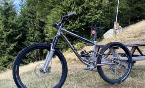 VTT EGERIE tout suspendu Titane et acier INOX fabriqué en France
