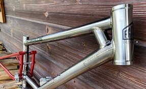Cadre VTT de Descente DH Titane/acier pour boite de vitesse fabriqué en (…)