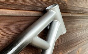 Cadre EGERIE VTT Descente sur mesure, fabriqué à la main en acier, en France.