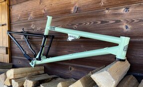 Cadre VTT tout suspendu Enduro tubes Reynolds et Columbus