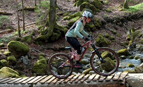 VTT Enduro 135-158mm de débattement - en acier sur mesure - fabriqué en France