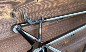VTT semi rigide 27,5 pouces en acier sur mesure, fabriqué en France