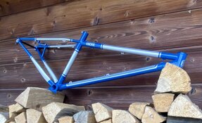 Cadre VTT sur mesure en acier fabriqué en France