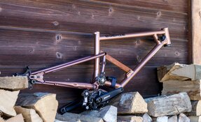 Cadre VTT Enduro en acier pour boite de vitesses fabriqué en France