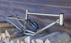 Cadre VTT Enduro en acier inoxydable Reynolds 921 fabriqué en France