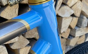 Vélo Gravel complet en acier sur mesure, made in France