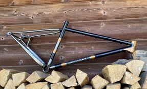 Cadre XC crosscountry en acier Fabriqué en France - Tubes Columbus et Dedacciai
