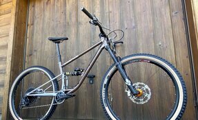 VTT EGERIE enduro tout suspendu en acier fabriqué en France