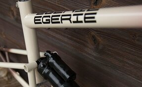 Cadre EGERIE enduro tout suspendu sur mesure en acier fabriqué en France