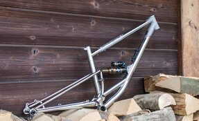 Cadre EGERIE ALLMOUNTAIN en Titane et acier INOX fabriqué en France