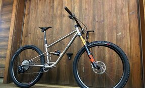 VTT All Mountain EGERIE TITANE INOX Complet - tout suspendu